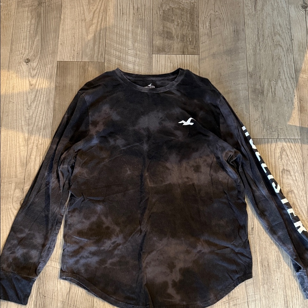 Hollister Dark Tie-Dye Long Sleeve Tee